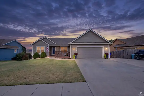 1016 Meadowbrooke Lane, Junction City, KS 66441