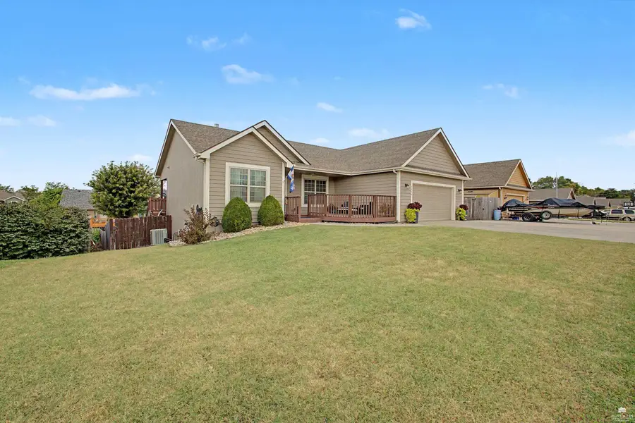 1016 Meadowbrooke Lane, Junction City, KS 66441 - #2