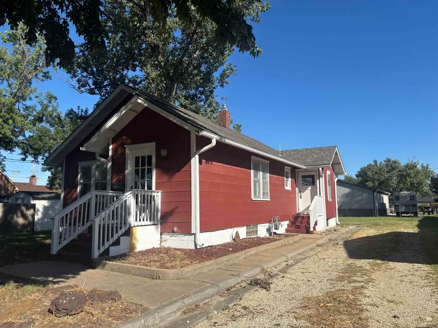 109 NE 16th Street, Abilene, KS 67410 - #2