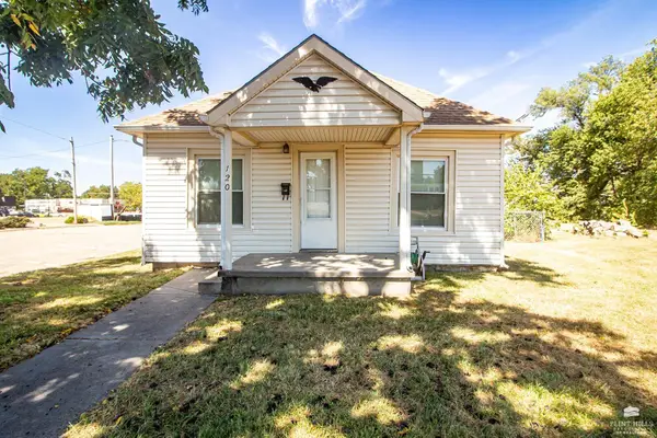120 E 9th, Junction City, KS 66441