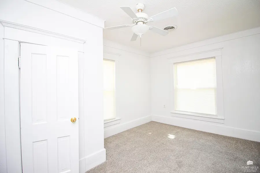 120 E 9th, Junction City, KS 66441 - #3