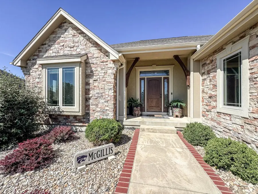 3608 Eastridge Circle, Manhattan, KS 66503 - #2