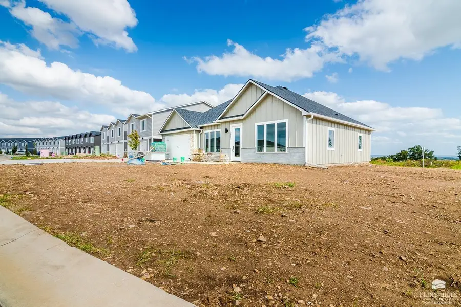 5831 Goheen Drive, Manhattan, KS 66503 - #2