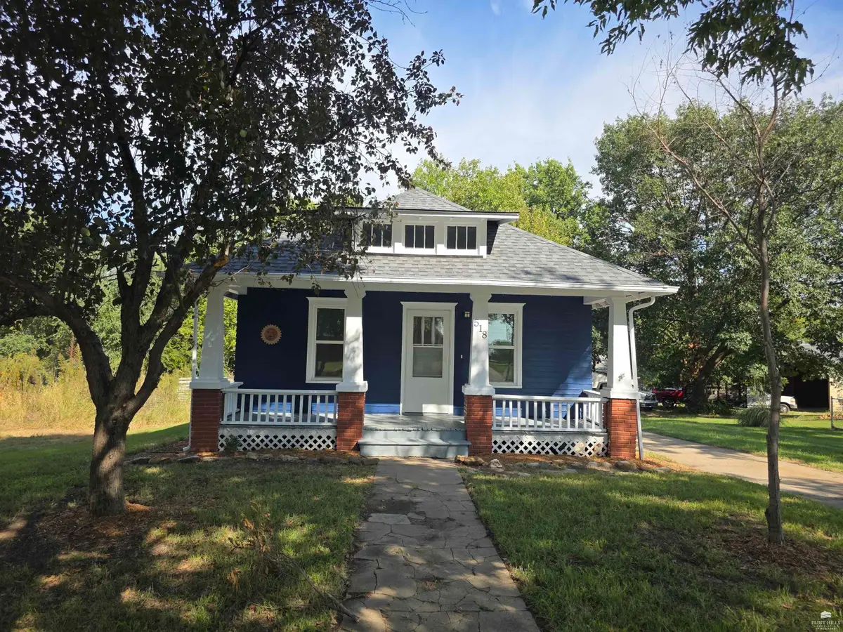 518 S Bridge Street, Enterprise, KS 67441 - #1