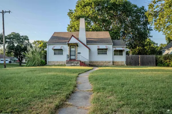 538 W Walnut Street, Junction City, KS 66441
