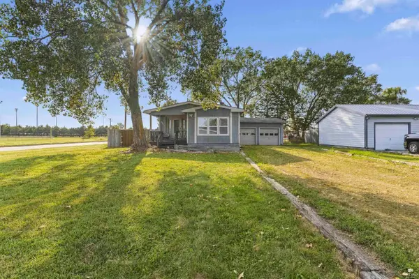 2801 Nelson Landing, Manhattan, KS 66502