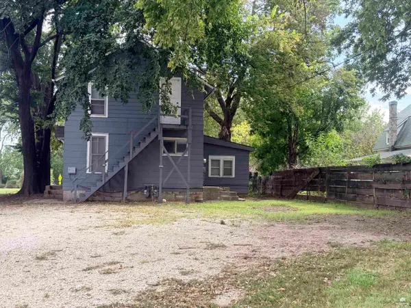 410 Bluemont Avenue, Manhattan, KS 66502