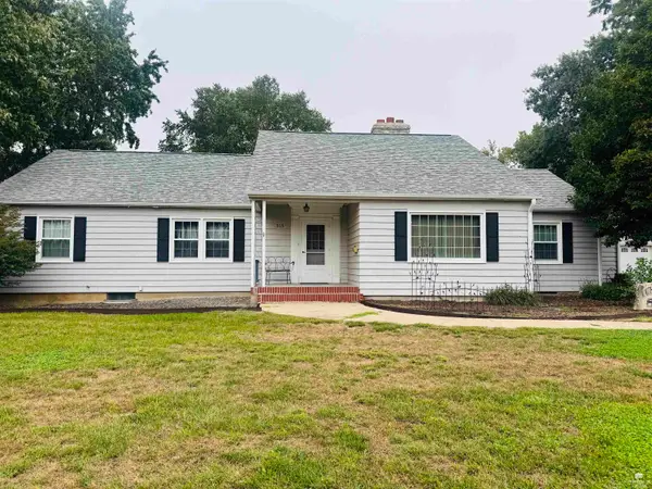 515 Arthur Street, Clay Center, KS 67432
