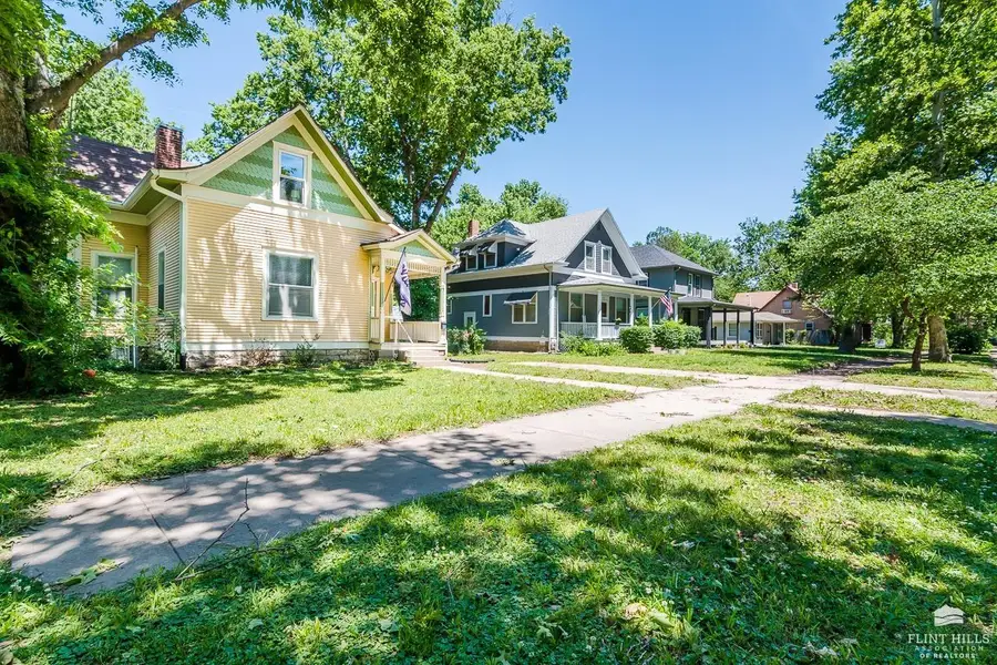 618 Vattier Street, Manhattan, KS 66502 - #2