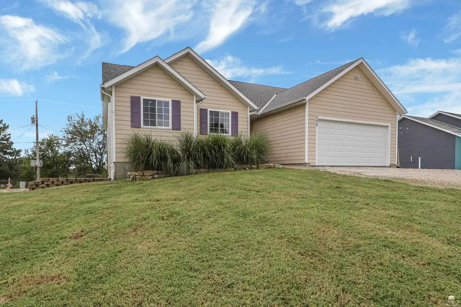 305 Rock Creek Drive, Westmoreland, KS 66549 - #2