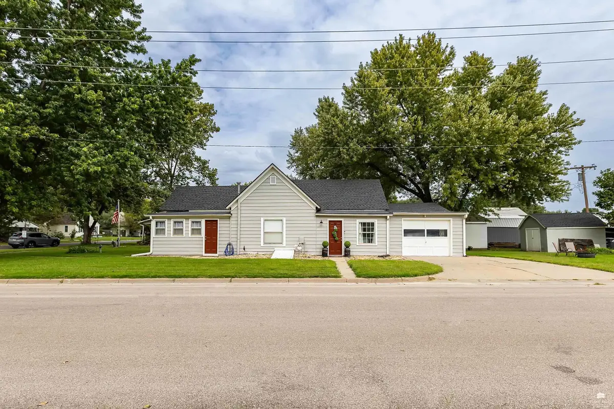 200 Spruce Street, Wamego, KS 66547 - #1