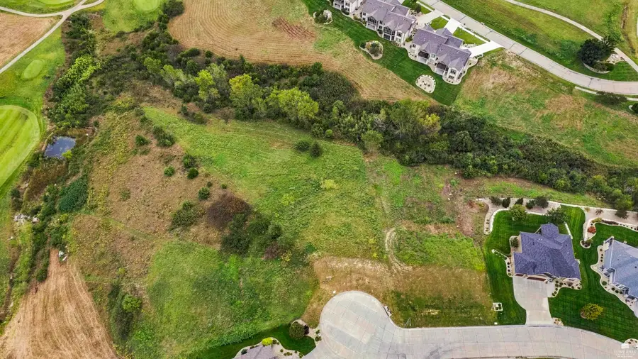 2216 Mackintosh Ct., Manhattan, KS 66503 - #2