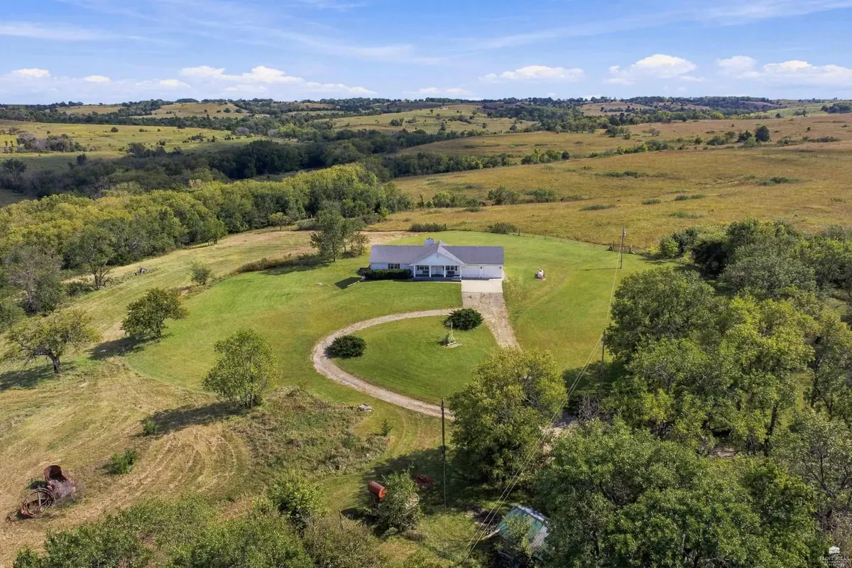 21991 Firefly Rd, Eskridge, KS 66423 - #1