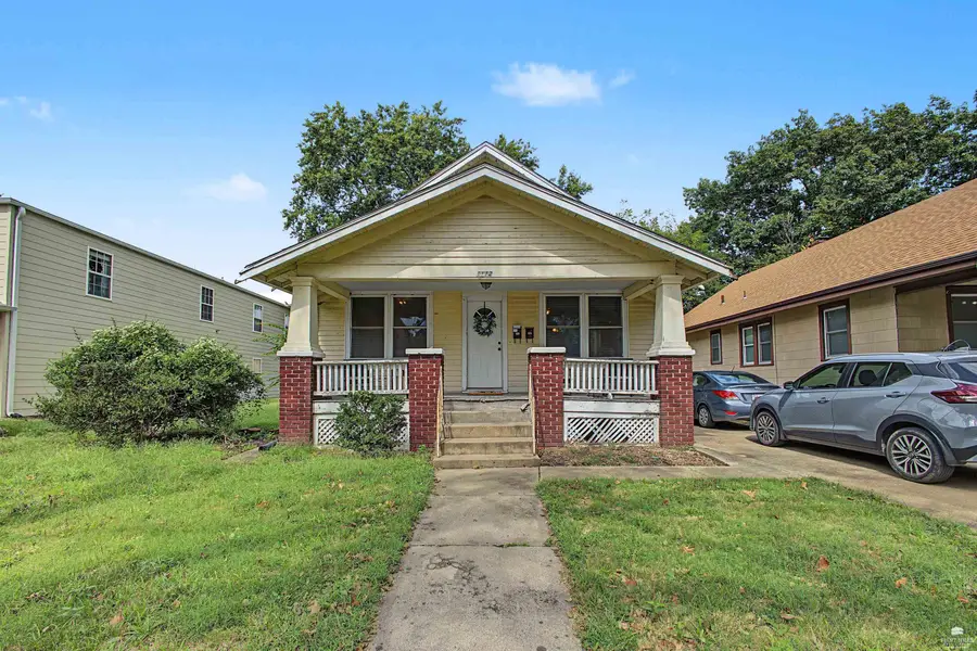 1112 Thurston Street, Manhattan, KS 66502 - #3