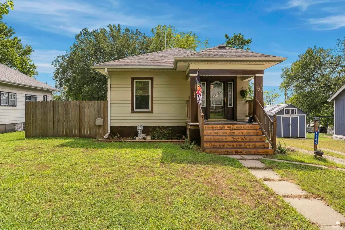 1306 Lincoln Avenue, Clay Center, KS 67432 - #1