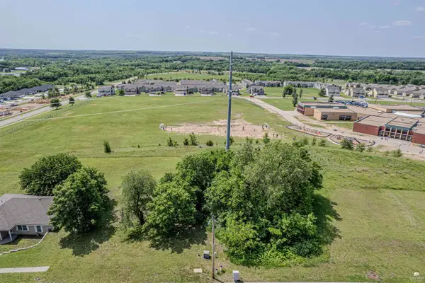 2701 Elm Creek Drive, Junction City, KS 66441
