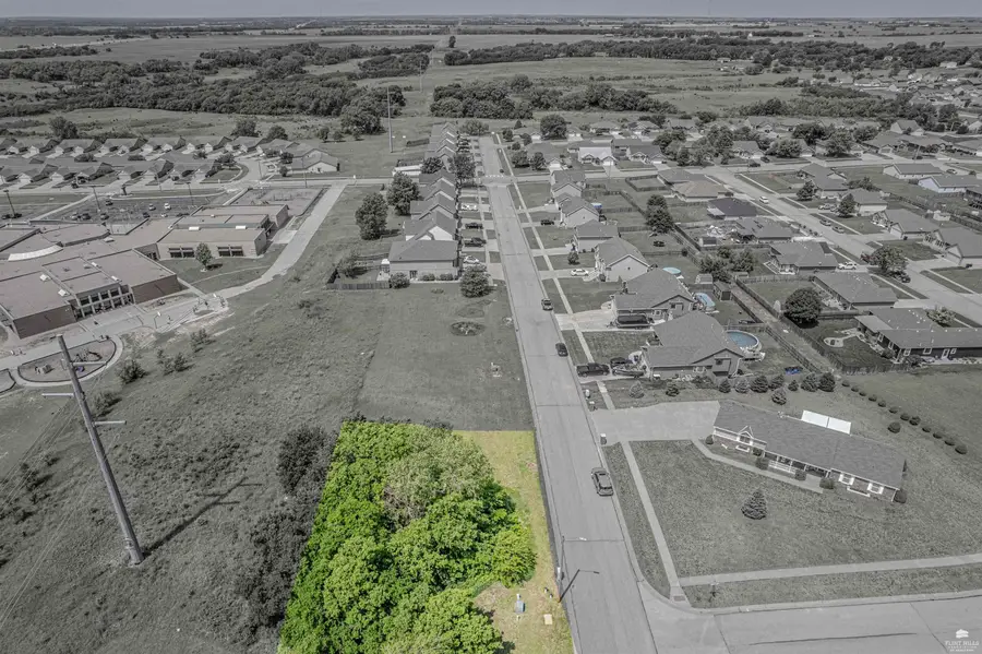 2701 Elm Creek Drive, Junction City, KS 66441 - #2
