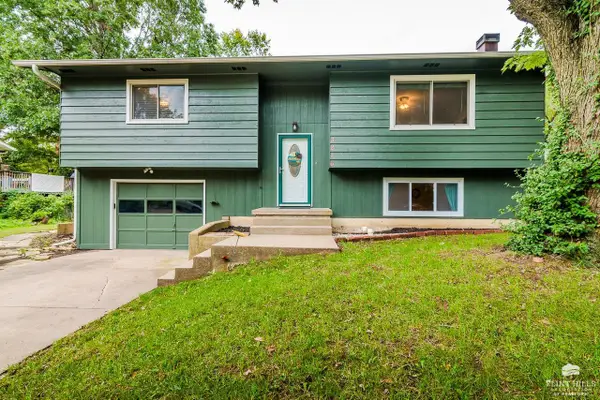 3216 Ella Lane, Manhattan, KS 66502