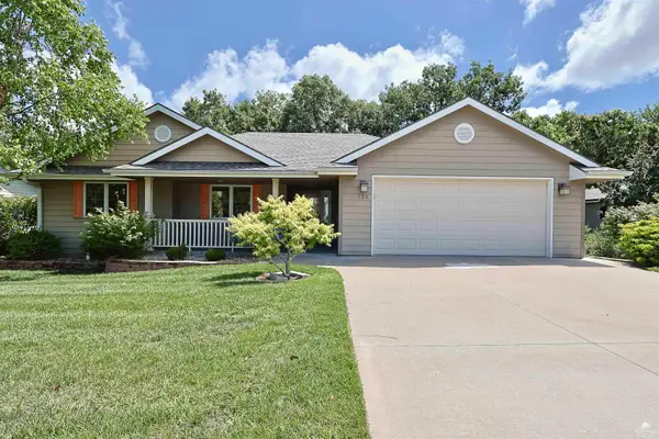 125 Hunter Drive, Manhattan, KS 66503