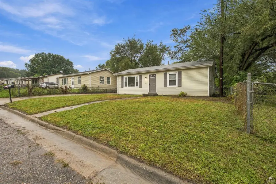 1204 W 20th Street, Junction City, KS 66441 - #2