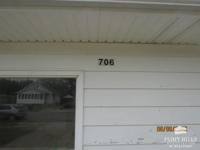706 Columbia Street, La Crosse, KS 67548 - #3