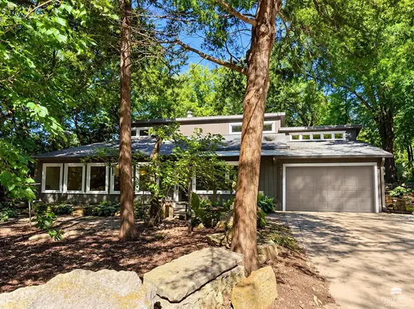 2713 Stagg Hill Road, Manhattan, KS 66502