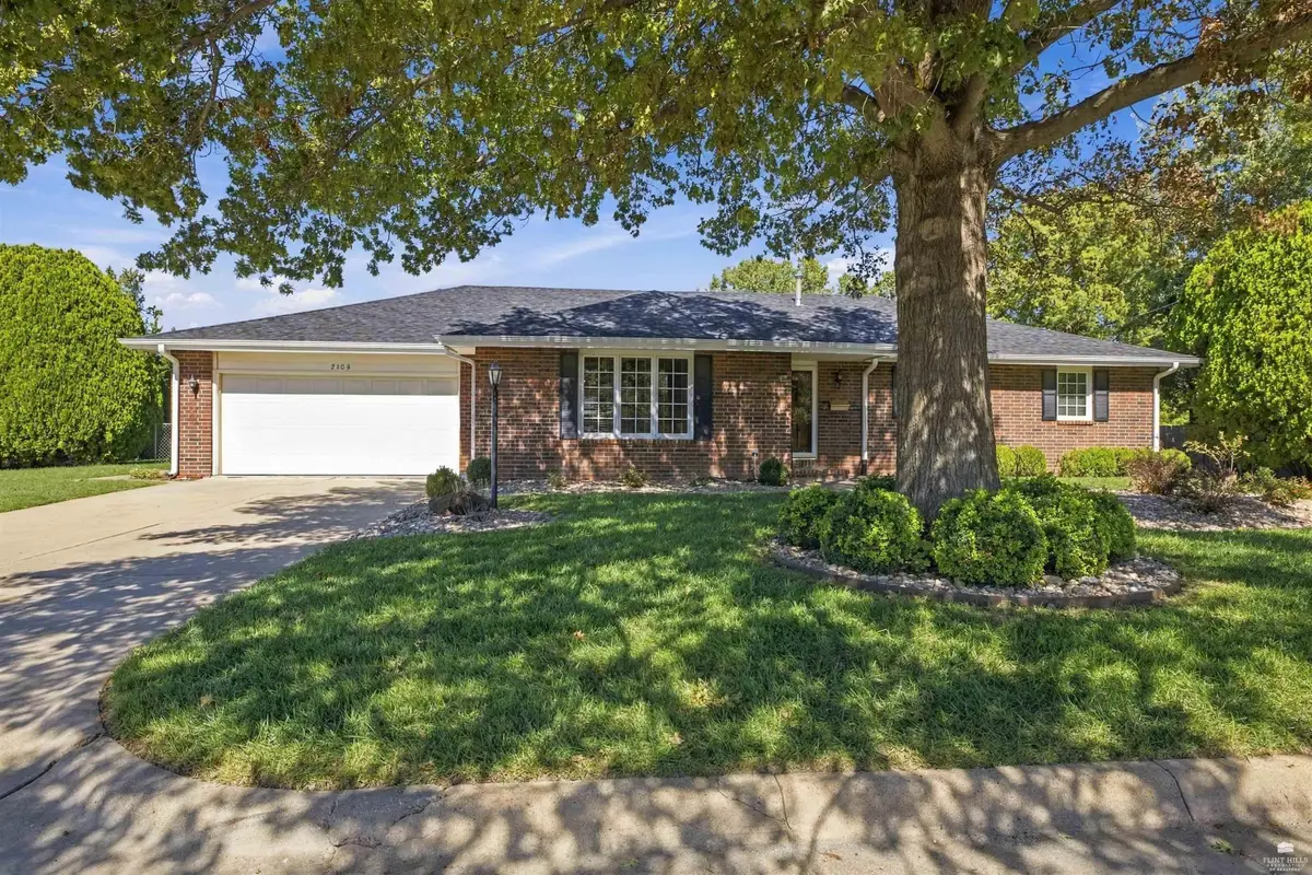 2105 Northwood Lane, Salina, KS 67401 - #1