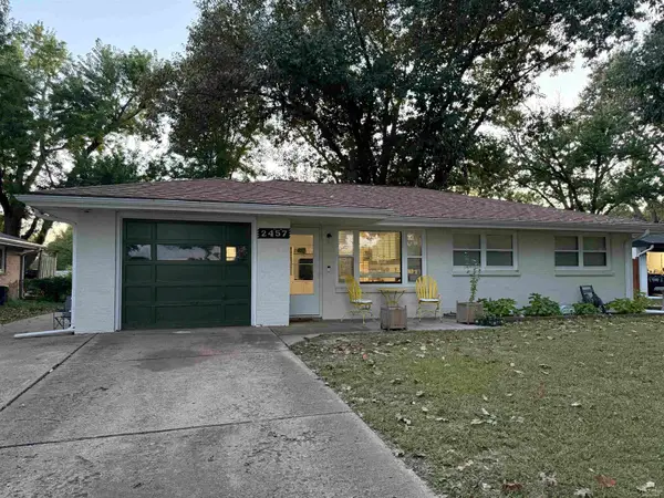 2457 Vaughn Drive, Manhattan, KS 66502