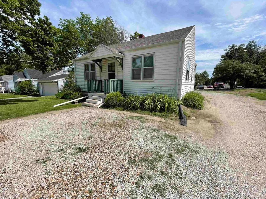 1869 Platt Street, Manhattan, KS 66502 - #2