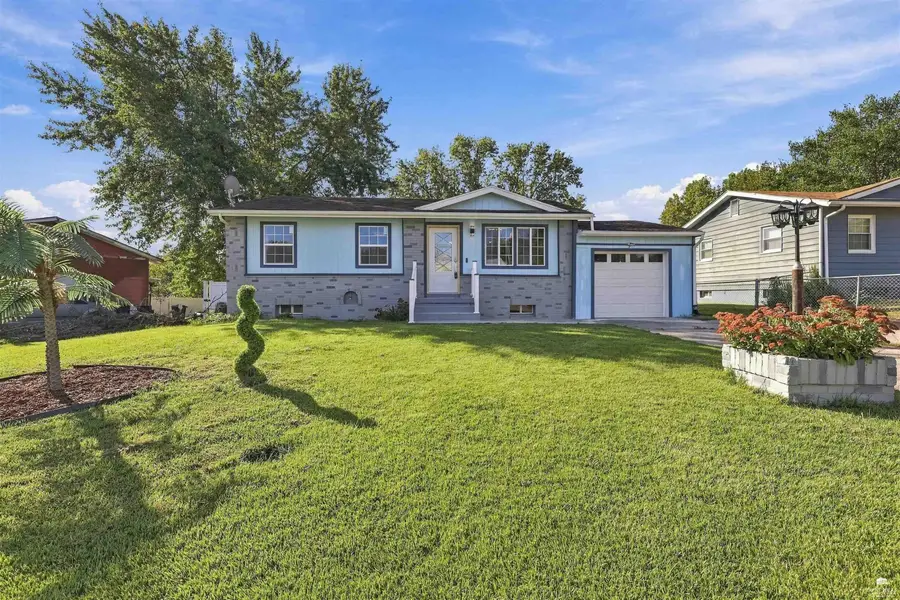 1413 W 14th Street, Junction City, KS 66441 - #2