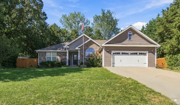 1009 Brierwood Drive, Manhattan, KS 66502