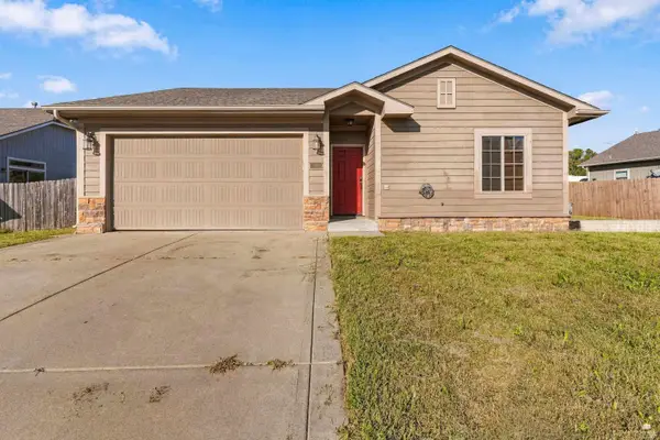 916 Dakota Lane, Junction City, KS 66441