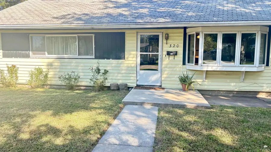 320 W 14th Street, Junction City, KS 66441 - #2
