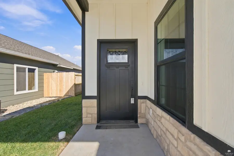 9869 Weeping Willow Drive, Manhattan, KS 66502 - #3