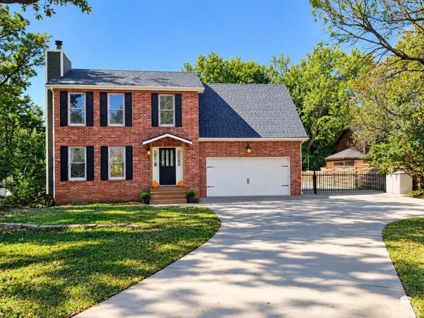 531 Oakdale Drive, Manhattan, KS 66502