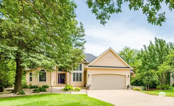 3700 Crossgate Circle, Manhattan, KS 66503