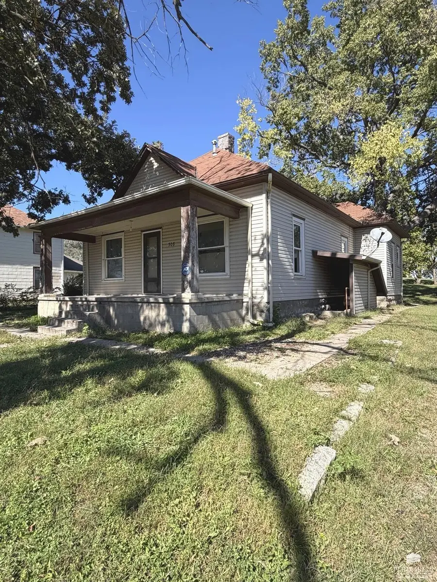 308 E 11th Street, Junction City, KS 66441 - #3