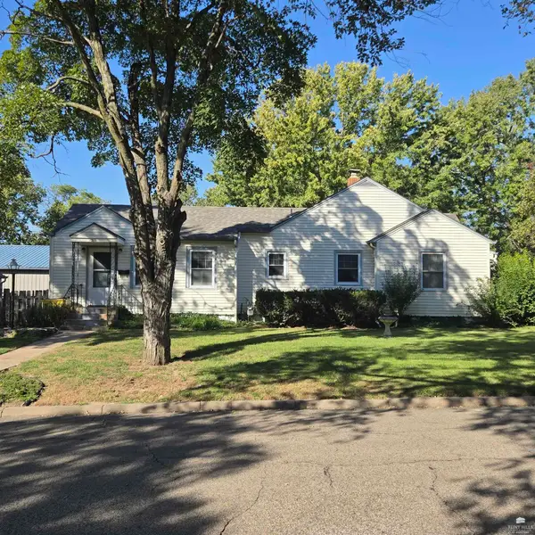 1216 N Campbell Street, Abilene, KS 67410