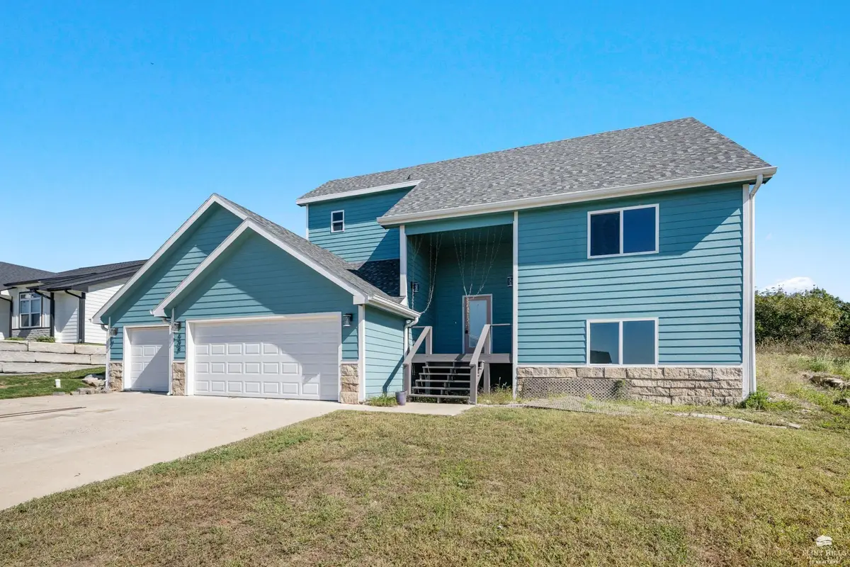 508 Fox Hollow Road, Saint George, KS 66535 - #1
