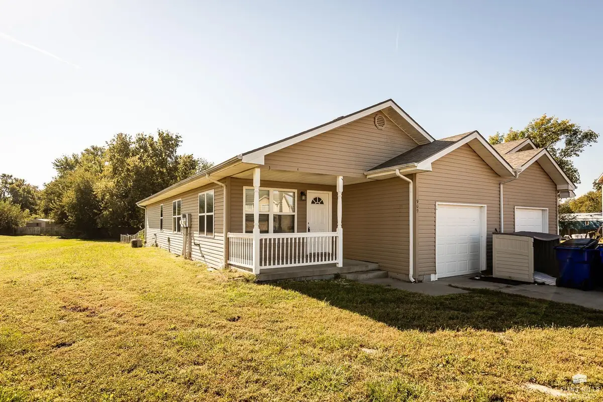 907 - 909 Jackalope Court, Junction City, KS 66441 - #1