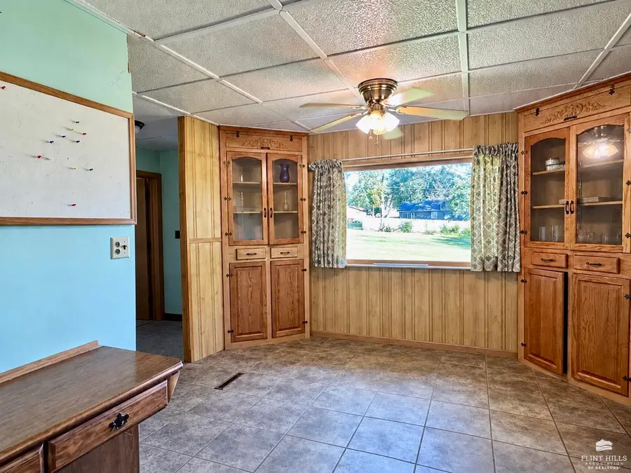 1315 Dexter Street, Clay Center, KS 67432 - #3