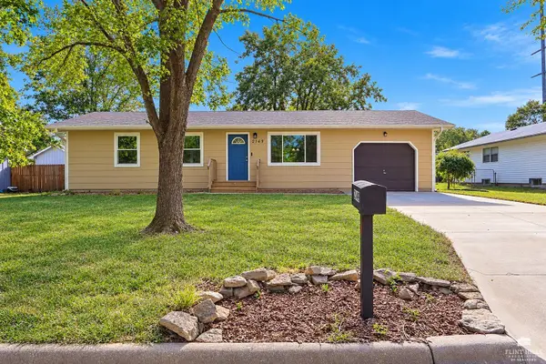 2149 Griffith Terrace, Manhattan, KS 66502