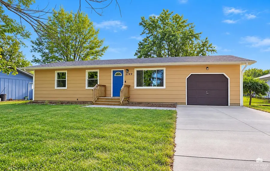 2149 Griffith Terrace, Manhattan, KS 66502 - #3