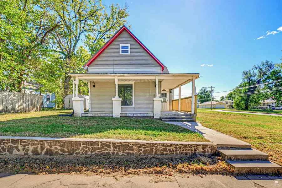205 E 12th Street, Junction City, KS 66441 - #2