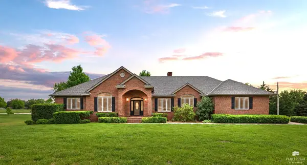923 T Avenue, Council Grove, KS 66846