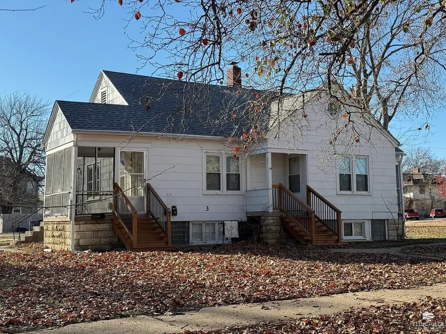 231 W 4th Street, Junction City, KS 66441 - #2