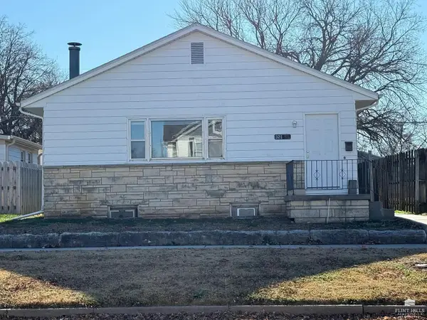 321 W 5th Street, Junction City, KS 66441