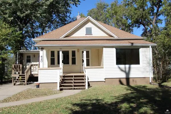 420 W Chestnut Street, Junction City, KS 66441