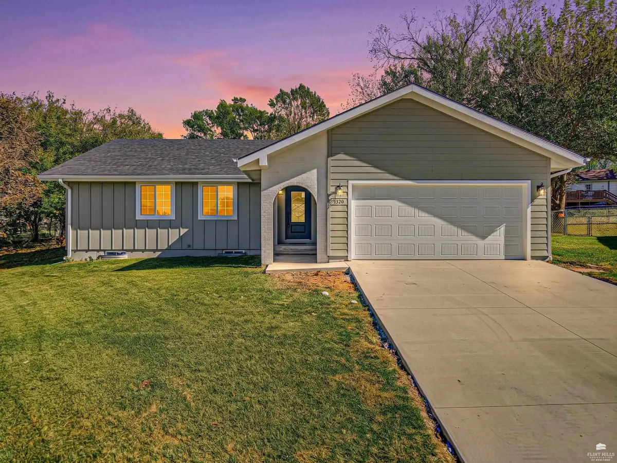 1320 Skyline Circle, Junction City, KS 66441 - #1