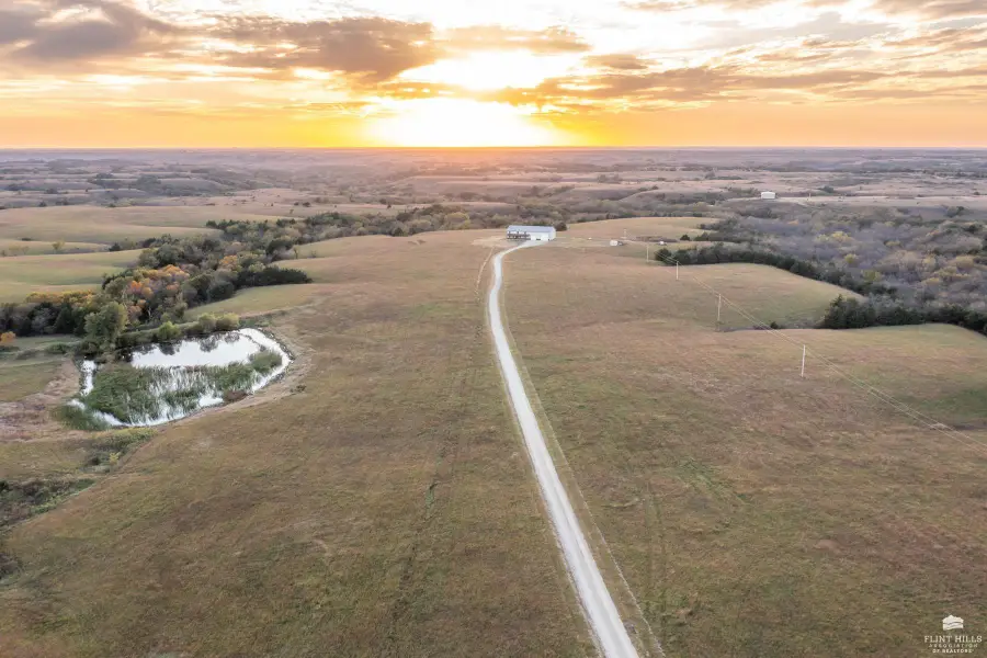 14310 Mcintyre Creek Road Road, Olsburg, KS 66520 - #2